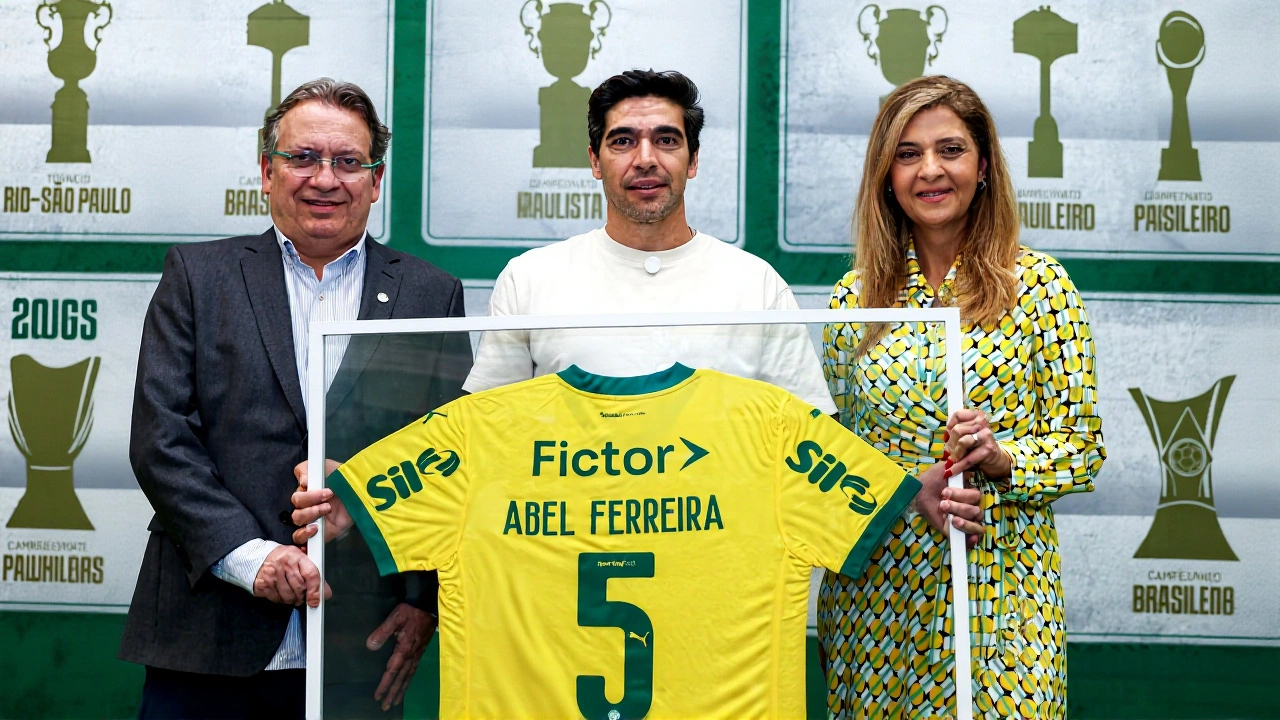Abel Ferreira completa cinco anos no Palmeiras e é homenageado como maior técnico da história